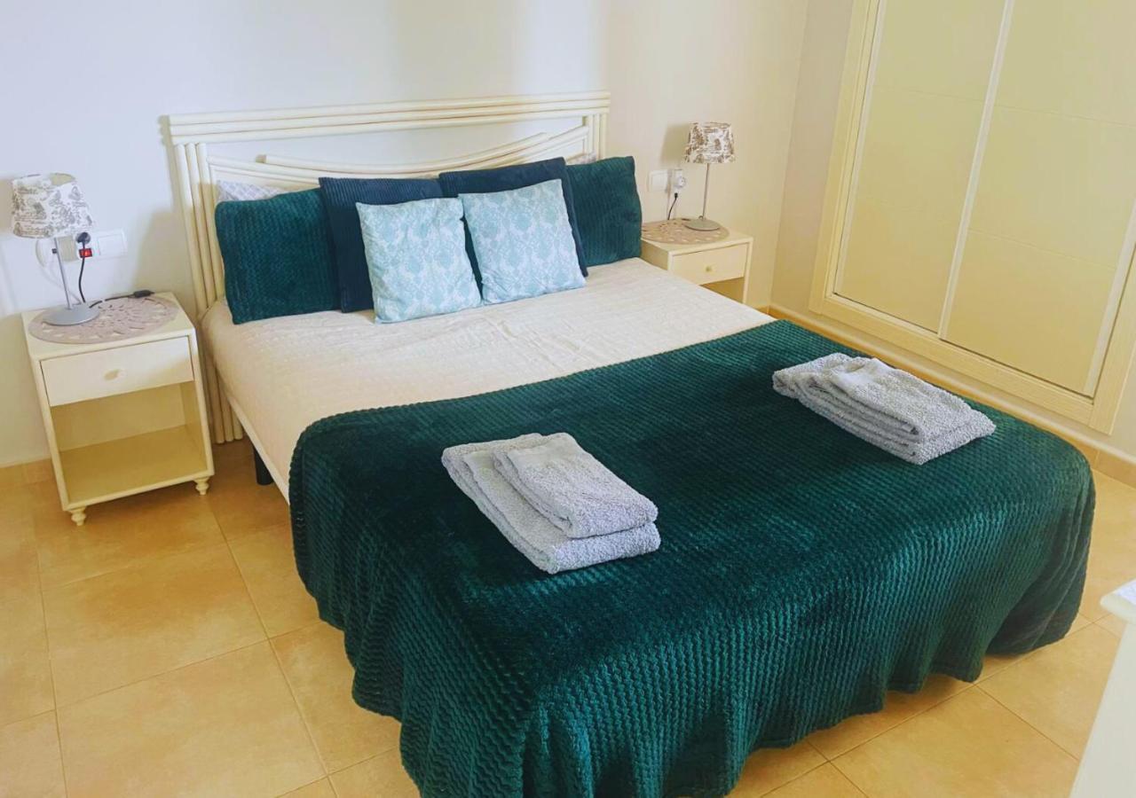 Esmeralda Suites Калпе Екстериор снимка